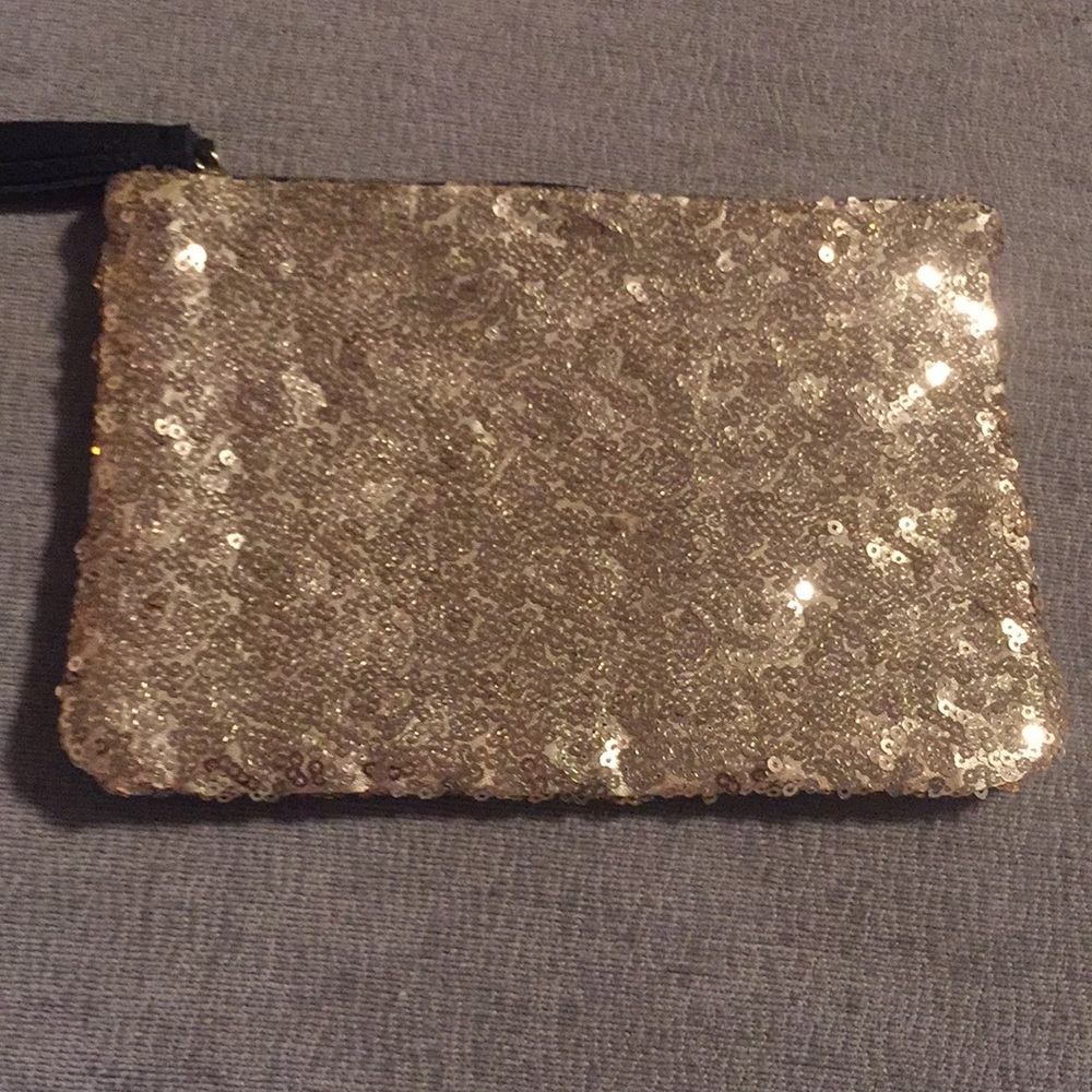 Makeup bag
